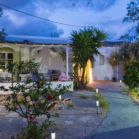 Giannakas Platis Gialos (Sifnos)